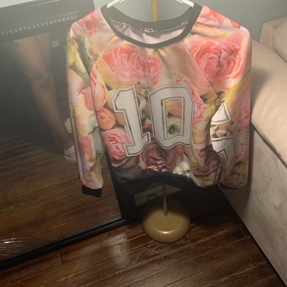 Sweatshirt - Picture 3 of 3